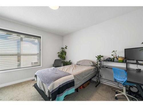 1882 Rangeview Drive Se, Calgary, AB - Indoor Photo Showing Bedroom