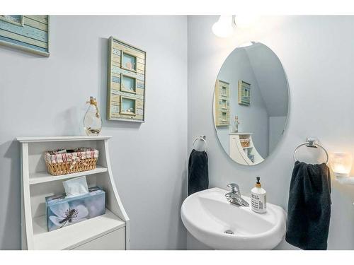 292 Evansbrooke Way Nw, Calgary, AB - Indoor Photo Showing Bathroom