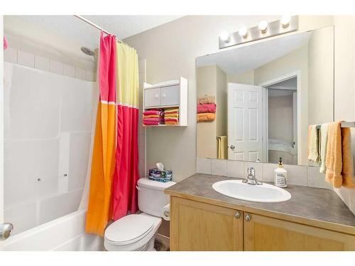 292 Evansbrooke Way Nw, Calgary, AB - Indoor Photo Showing Bathroom