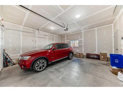 2021 17 Avenue Nw, Calgary, AB - Indoor Photo Showing Garage