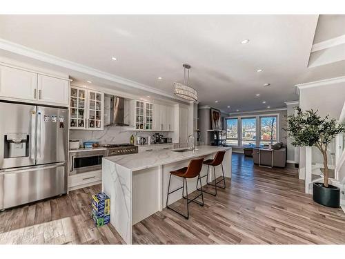 2021 17 Avenue Nw, Calgary, AB - Indoor Photo Showing Kitchen With Upgraded Kitchen