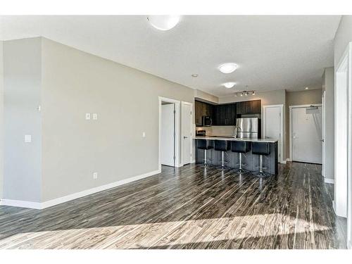 106-605 17 Avenue Nw, Calgary, AB - Indoor Photo Showing Kitchen