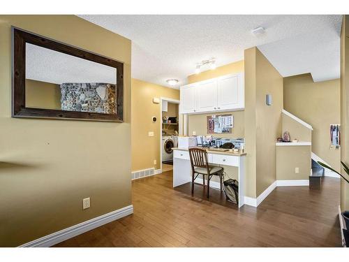 145 Crystal Shores Grove, Okotoks, AB - Indoor