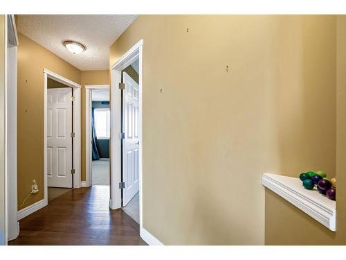 145 Crystal Shores Grove, Okotoks, AB - Indoor Photo Showing Other Room