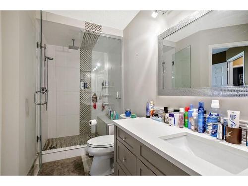 145 Crystal Shores Grove, Okotoks, AB - Indoor Photo Showing Bathroom