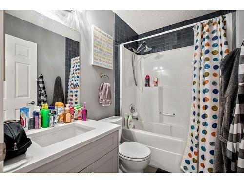 145 Crystal Shores Grove, Okotoks, AB - Indoor Photo Showing Bathroom