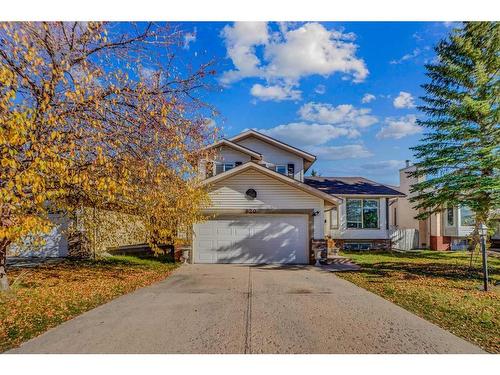 520 Shawinigan Drive Sw, Calgary, AB - Outdoor