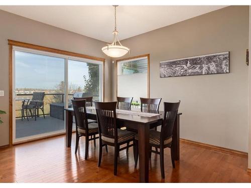 93 Brightonwoods Gardens Se, Calgary, AB - Indoor Photo Showing Dining Room