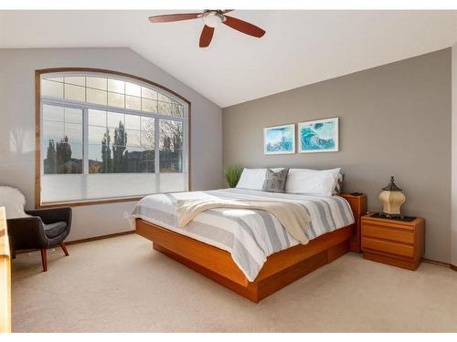 93 Brightonwoods Gardens Se, Calgary, AB - Indoor Photo Showing Bedroom