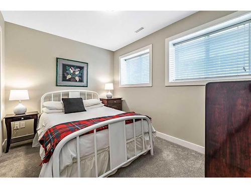 318-50 Westland Road, Okotoks, AB - Indoor Photo Showing Bedroom