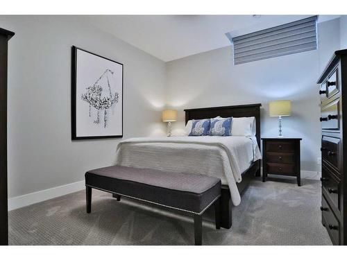 107 Crestridge Hill Sw, Calgary, AB - Indoor Photo Showing Bedroom