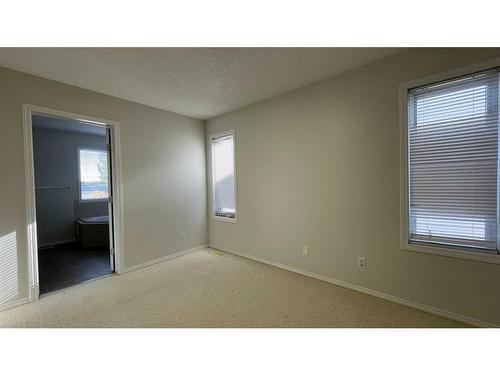 499 Evermeadow Road Sw, Calgary, AB - Indoor