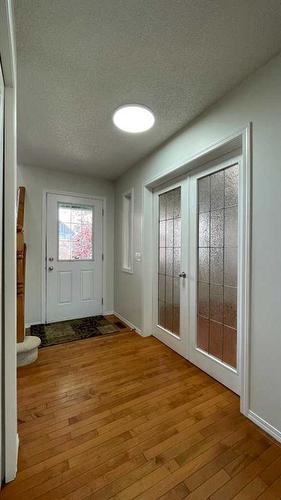 499 Evermeadow Road Sw, Calgary, AB - Indoor Photo Showing Other Room