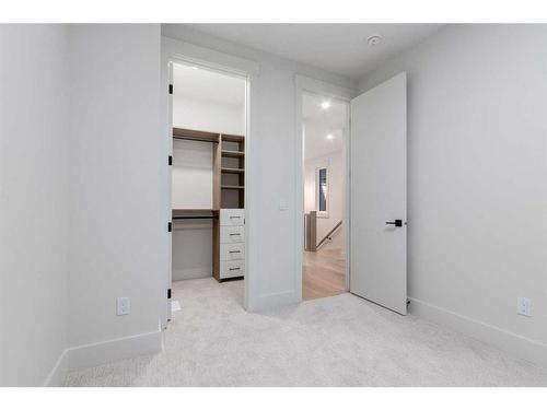 2416 35 Street Sw, Calgary, AB - Indoor Photo Showing Other Room