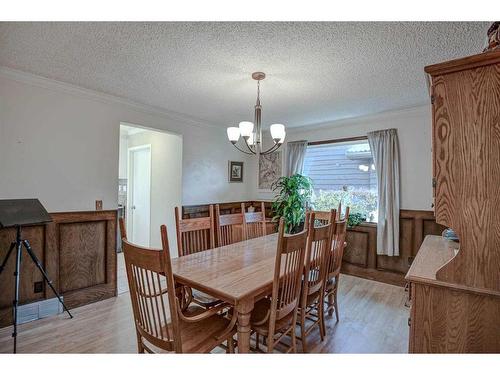 132 Varsity Estates Place Nw, Calgary, AB - Indoor Photo Showing Dining Room