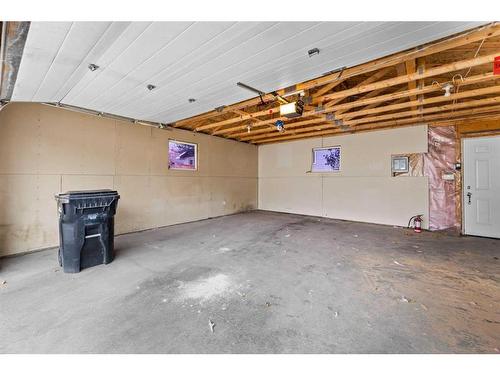 3431 32A Avenue Se, Calgary, AB - Indoor Photo Showing Basement