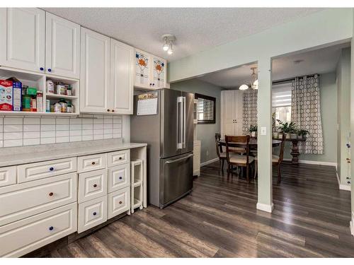 1012 Rundlecairn Way Ne, Calgary, AB - Indoor Photo Showing Kitchen