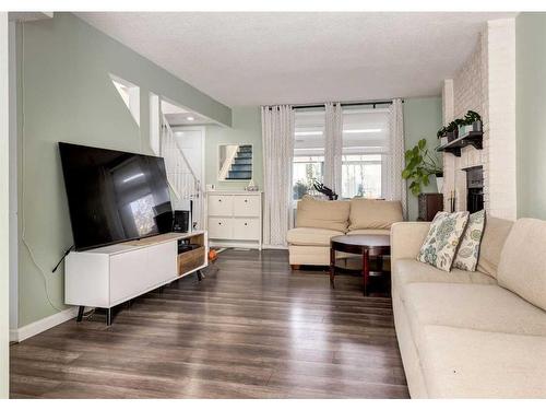 1012 Rundlecairn Way Ne, Calgary, AB - Indoor Photo Showing Living Room