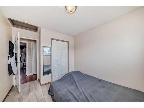 36 Forest Green Se, Calgary, AB - Indoor Photo Showing Bedroom