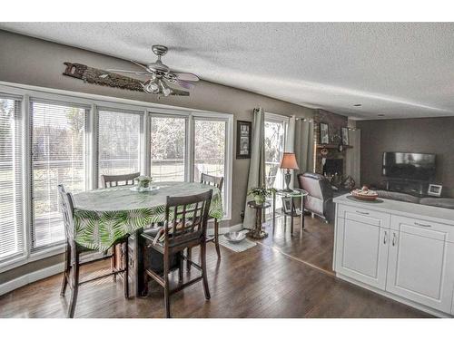 223015 Range Road 274, Rural Rocky View County, AB - Indoor Photo Showing Dining Room