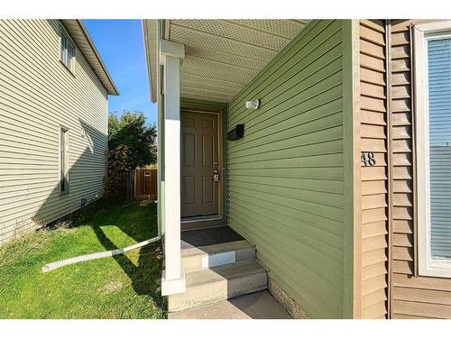 48 Dovercliffe Way Se, Calgary, AB - Outdoor With Exterior