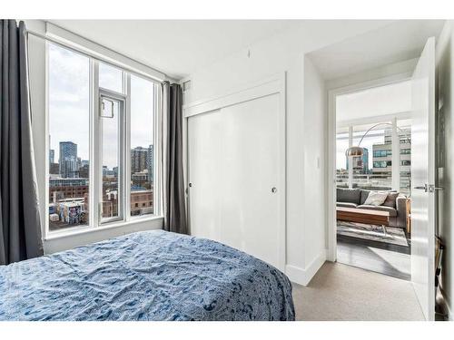 708-901 10 Avenue Sw, Calgary, AB - Indoor Photo Showing Bedroom