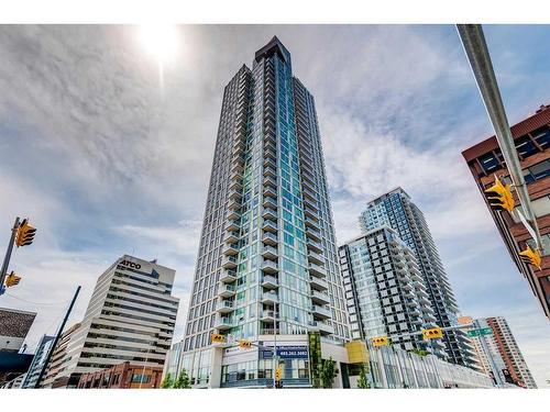 708-901 10 Avenue Sw, Calgary, AB - Outdoor With Balcony With Facade