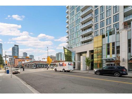 708-901 10 Avenue Sw, Calgary, AB - Outdoor With Balcony With Facade