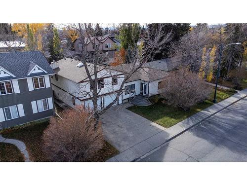 1027 32 Avenue Nw, Calgary, AB - Outdoor