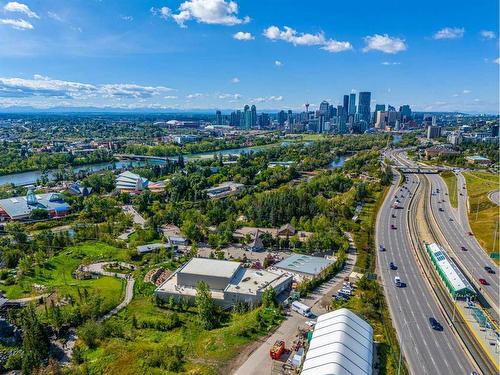 501 13A Street Ne, Calgary, AB - Outdoor With View