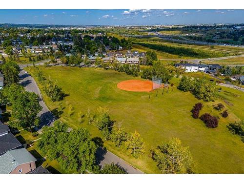 501 13A Street Ne, Calgary, AB - Outdoor With View