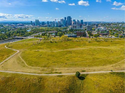 501 13A Street Ne, Calgary, AB - Outdoor With View