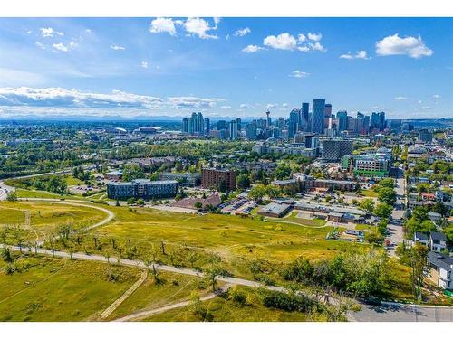 501 13A Street Ne, Calgary, AB - Outdoor With View