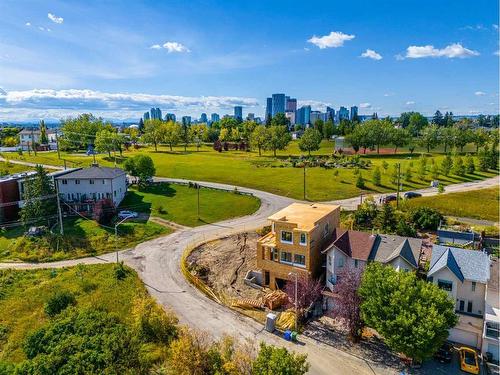 501 13A Street Ne, Calgary, AB - Outdoor With View