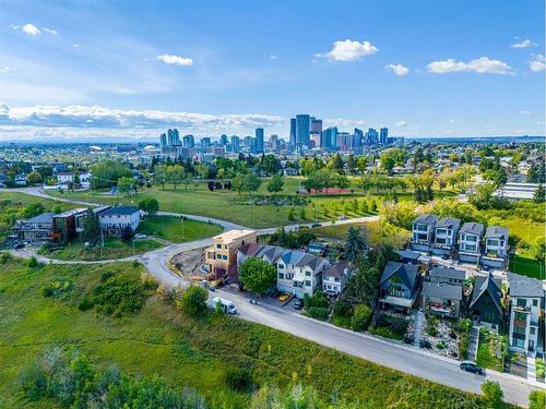 501 13A Street Ne, Calgary, AB - Outdoor With View