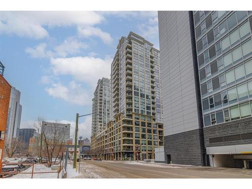 1924-222 Riverfront Avenue Sw, Calgary, AB - Outdoor With Facade