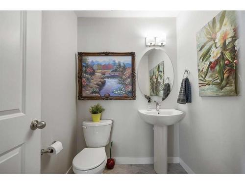 292 Canals Crossing Sw, Airdrie, AB - Indoor Photo Showing Bathroom