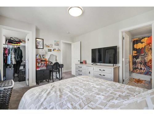 292 Canals Crossing Sw, Airdrie, AB - Indoor Photo Showing Bedroom