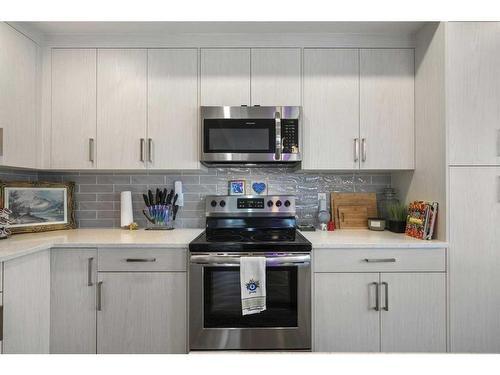 292 Canals Crossing Sw, Airdrie, AB - Indoor Photo Showing Kitchen