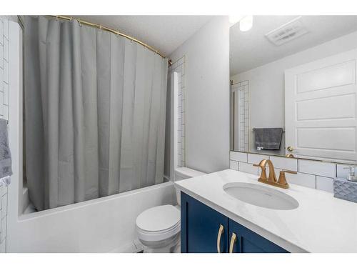 4327 Seton Drive Se, Calgary, AB - Indoor Photo Showing Bathroom