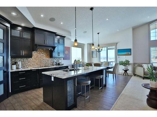 5 Rockyvale Green Nw, Calgary, AB - Indoor Photo Showing Kitchen With Upgraded Kitchen