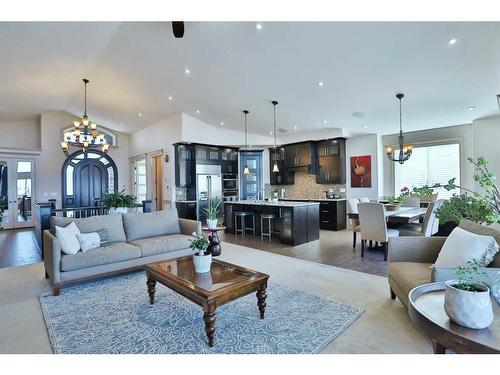 5 Rockyvale Green Nw, Calgary, AB - Indoor Photo Showing Living Room