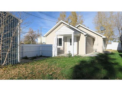 217 1 Avenue North, Vulcan, AB - Outdoor