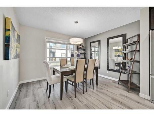 121 Evansridge Park Nw, Calgary, AB - Indoor Photo Showing Dining Room