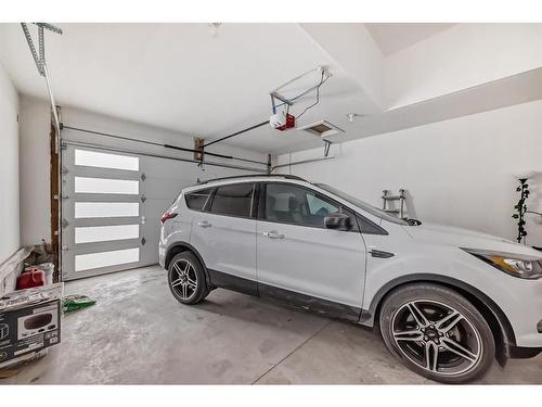 167 Sandpiper Bend, Chestermere, AB - Indoor Photo Showing Garage