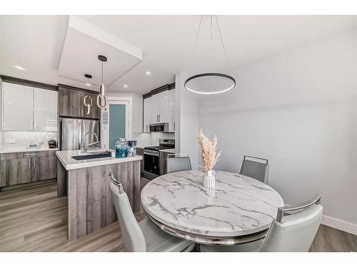 167 Sandpiper Bend, Chestermere, AB - Indoor Photo Showing Dining Room