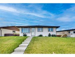 3211 39 Street SE Calgary, AB T2B 1B2