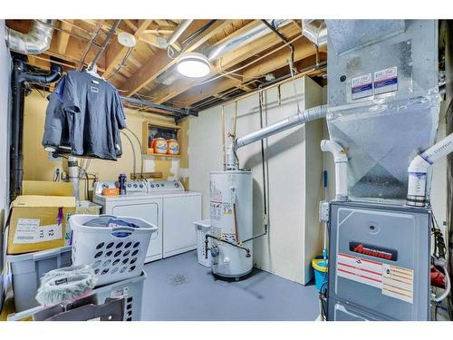 3211 39 Street Se, Calgary, AB - Indoor Photo Showing Laundry Room