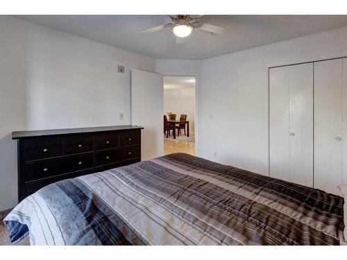 117-3000 Citadel Meadow Point Nw, Calgary, AB - Indoor Photo Showing Bedroom