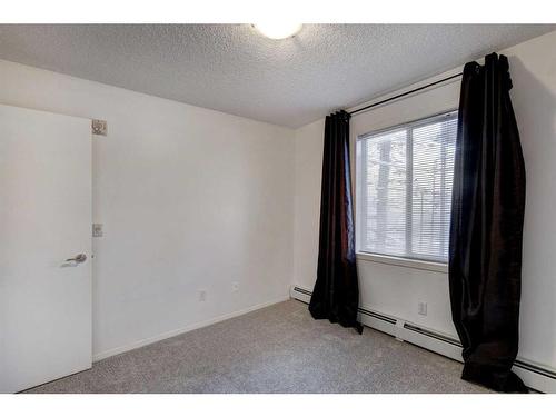 117-3000 Citadel Meadow Point Nw, Calgary, AB - Indoor